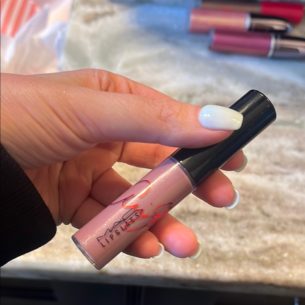 Mac viva glam Ariana grande lipglass